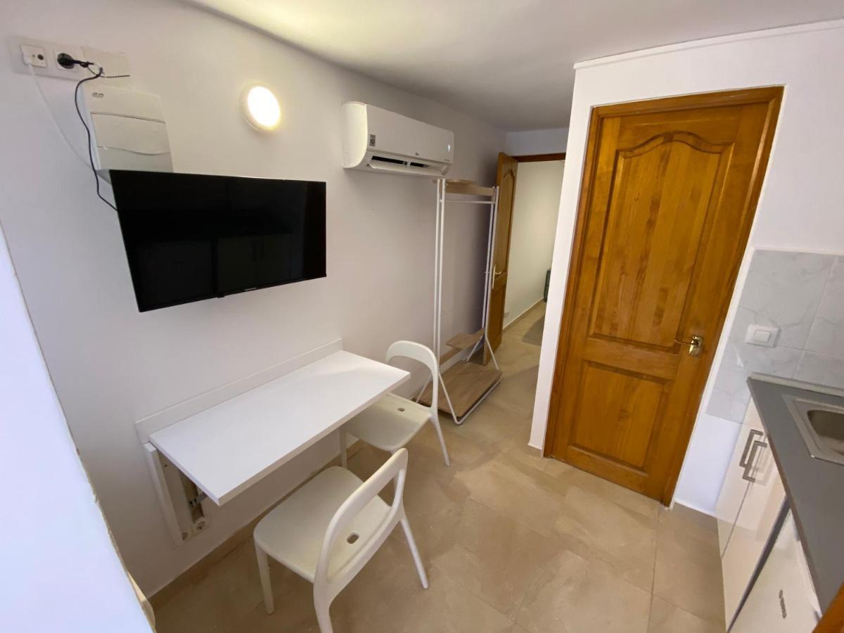 Pension Boutique Anne By Vive La Vila Вилахойоса Екстериор снимка