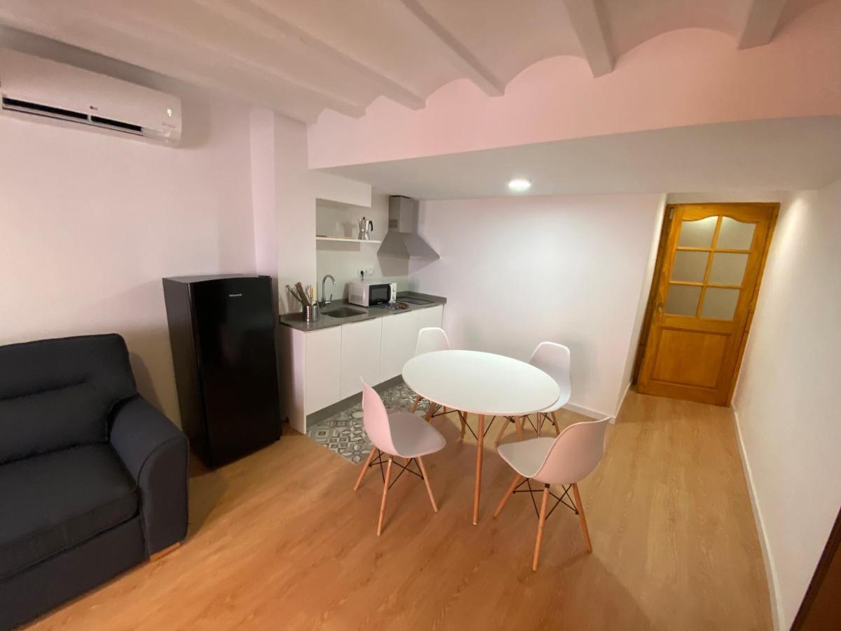 Pension Boutique Anne By Vive La Vila Вилахойоса Екстериор снимка