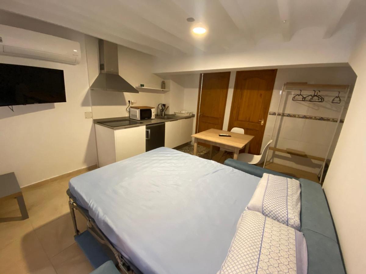 Pension Boutique Anne By Vive La Vila Вилахойоса Екстериор снимка